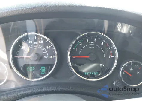 2015 Jeep Wrangler Unlimited Sport z USA, uszkodzony, nr VIN 1C4BJWDG5FL565948